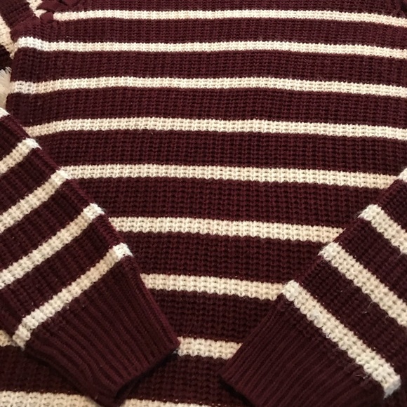 Maroon & white sweater ~ from Kohl’s - Picture 3 of 6